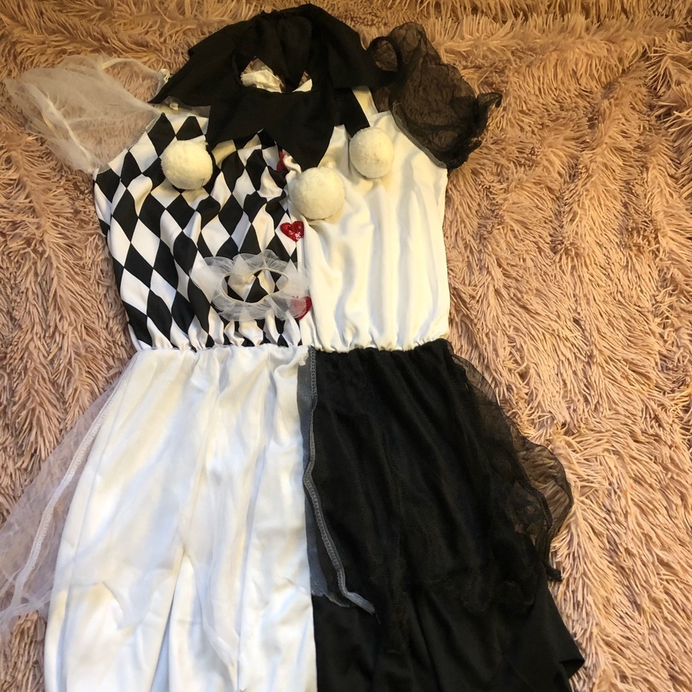 Costume